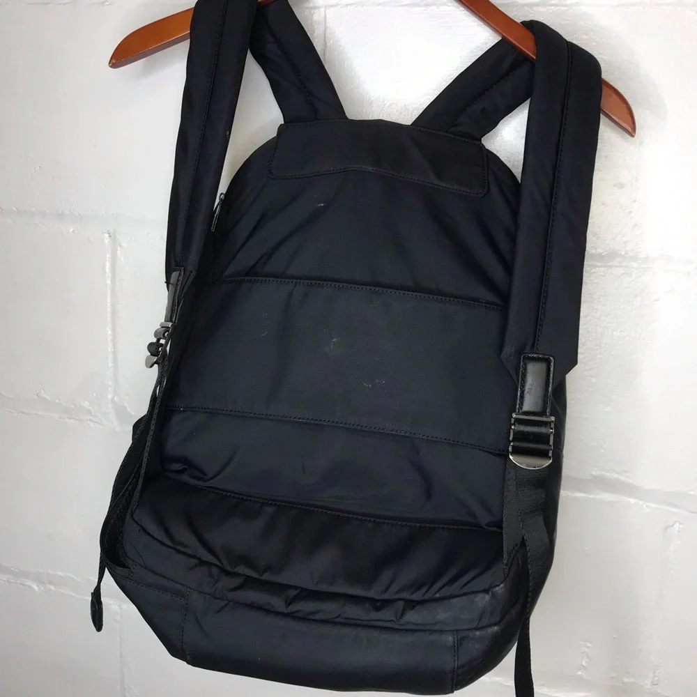 Away The Daypack Minimalist Laptop Travel Commute Backpack Black